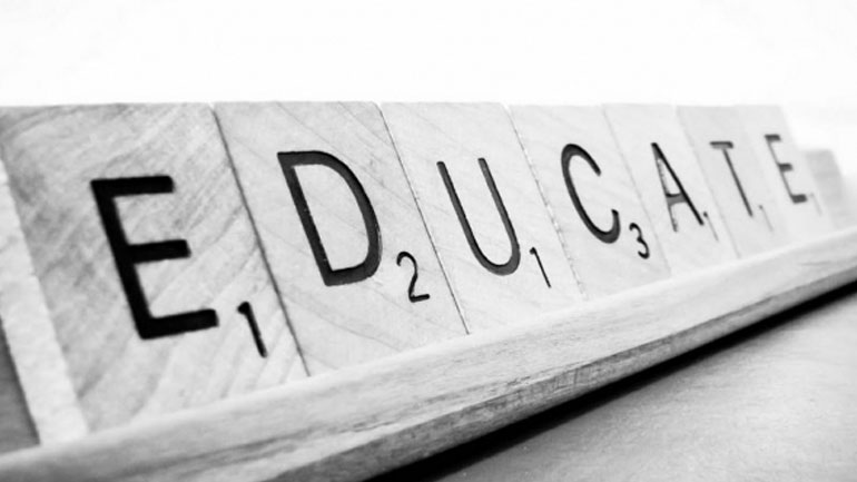 Έρευνα: Περισσότερες γυναίκες καθηγήτριες παρά άνδρες